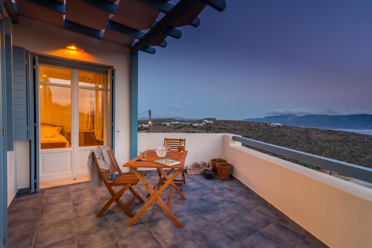 Villa Blue Sky Tripiti Exterior photo